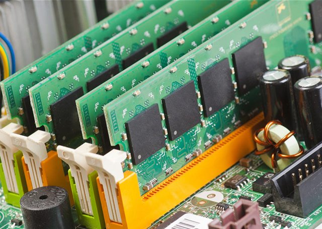 What is RAM mean on a computer?